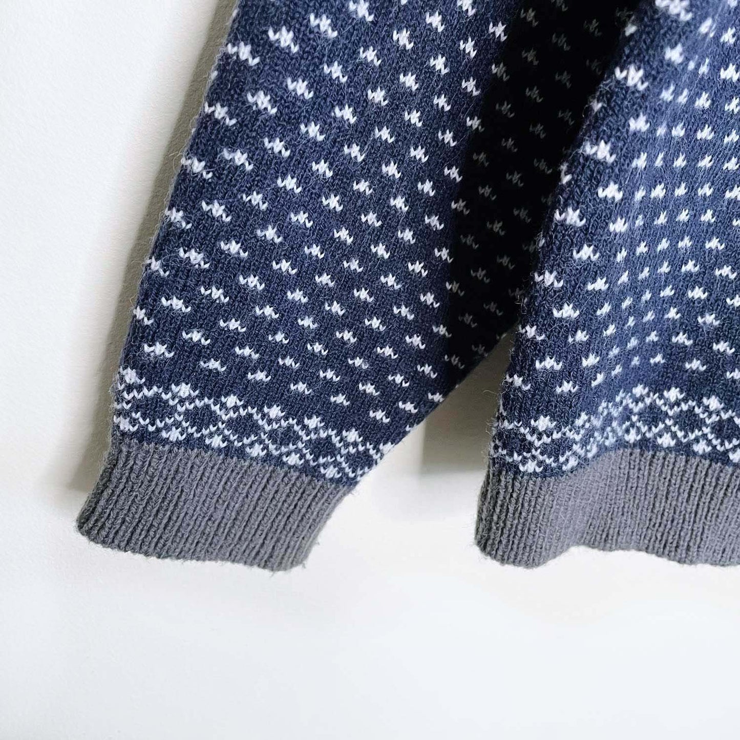 vintage great lakes country reindeer knit cardigan - size medium