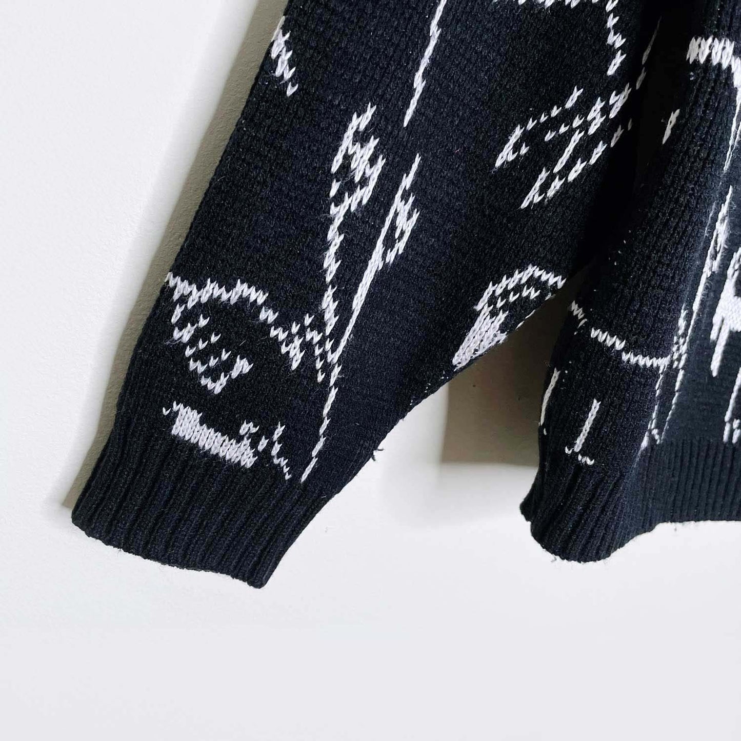 vintage winter frisky swiss mountain goat collared knit - size small