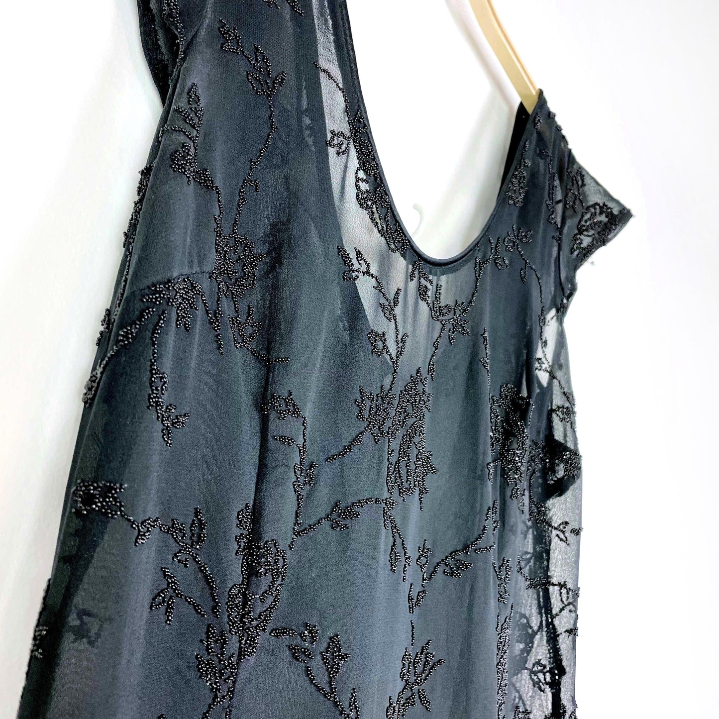vintage 00s black cap sleeve beaded gown - size medium