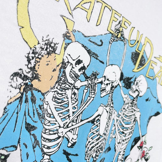 grateful dead dead x junk food skeletons bed of roses tee