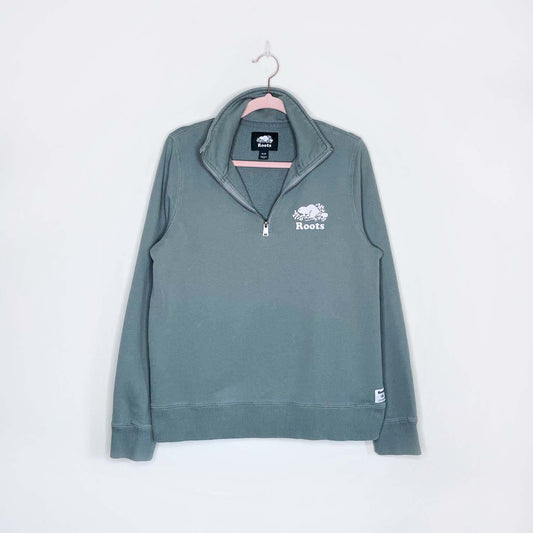 roots 2020 sage green 1/4 zip sweatshirt - size medium