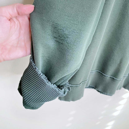 vintage roots green hooded sweatshirt - size large