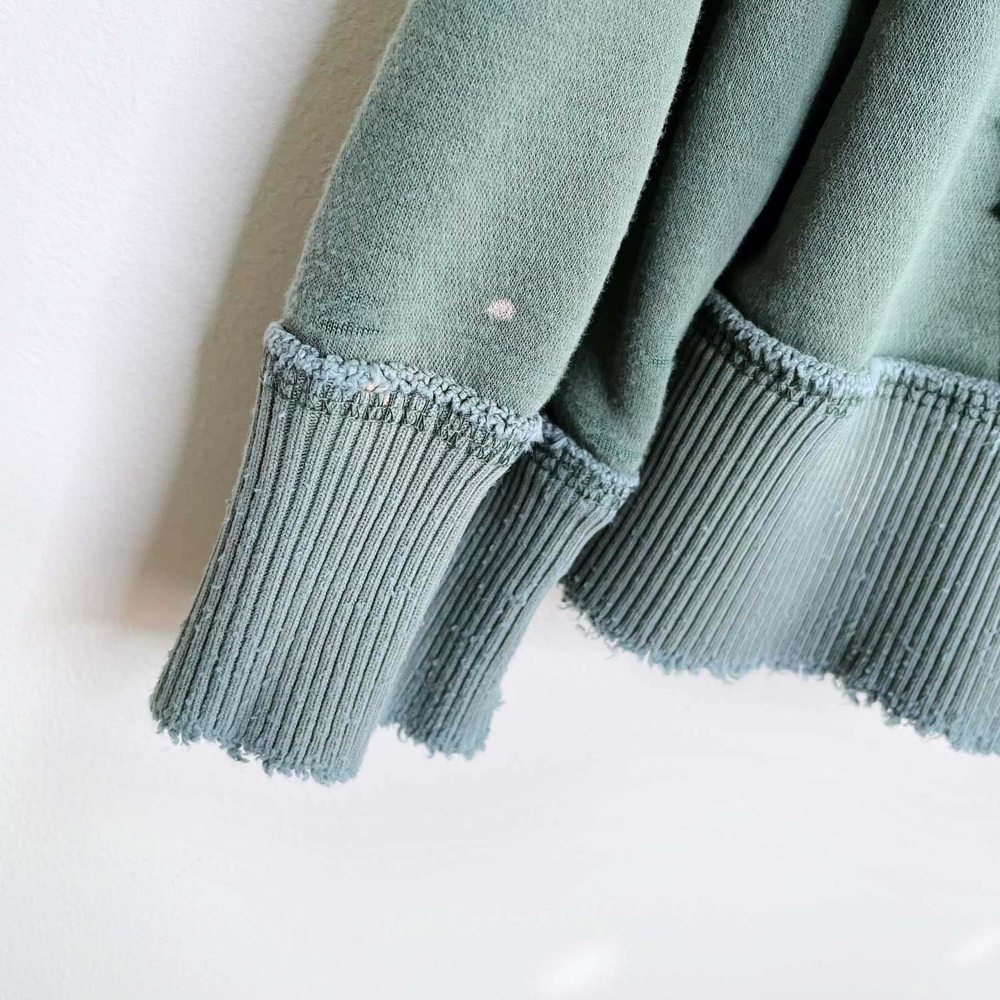 vintage roots green hooded sweatshirt - size large