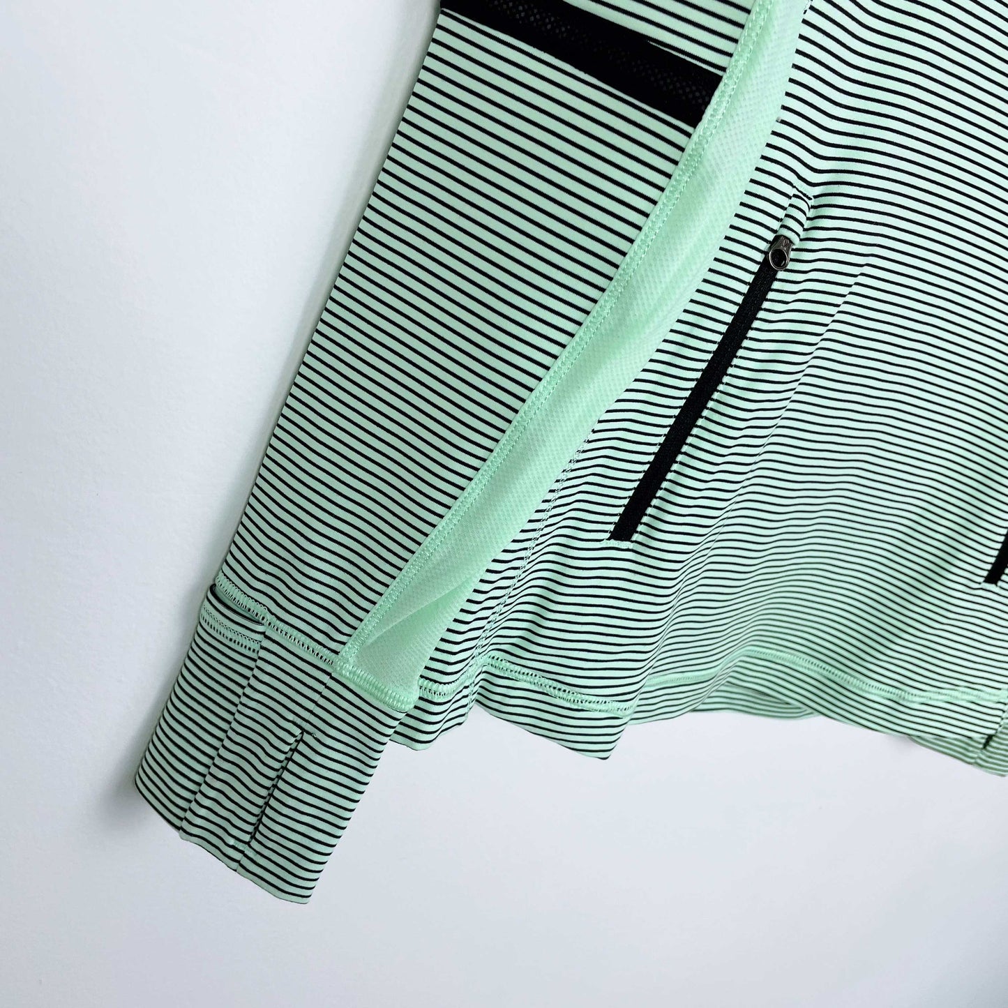 lululemon race with grace 1/2 zip pullover mini hyper stripe - size 6