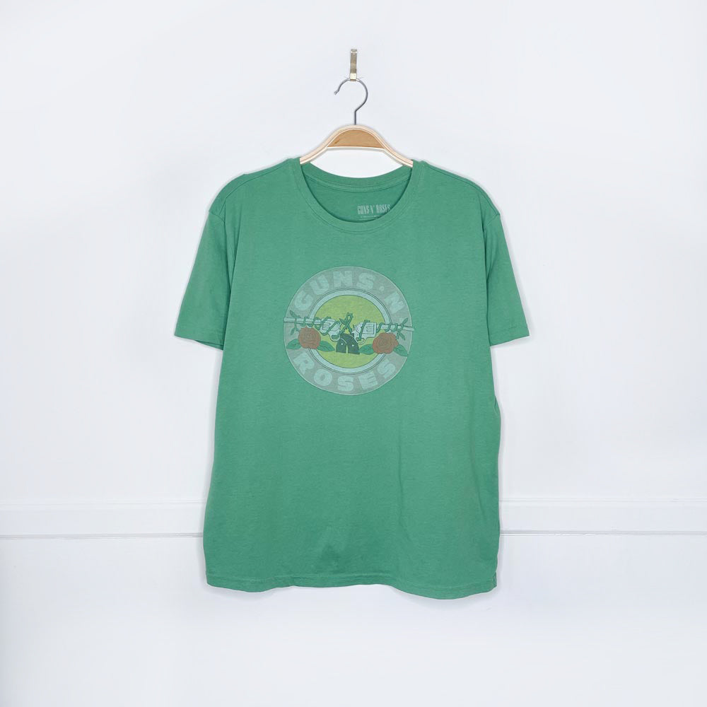 guns n roses 2022 graphic tee