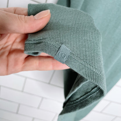 lululemon 2023 hold tight tank in tidewater teal - size sm-large