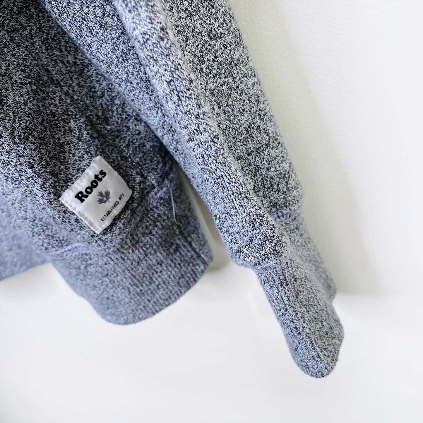 roots salt & pepper 1/4 zip sweatshirt - size xl