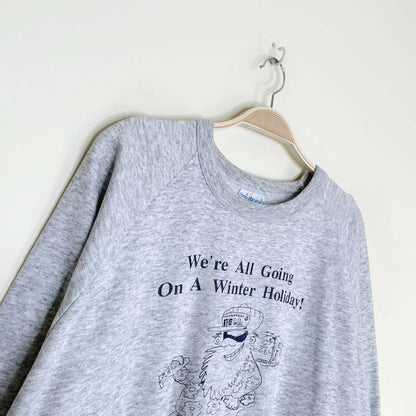 vintage winter holiday graphic crew - size xl