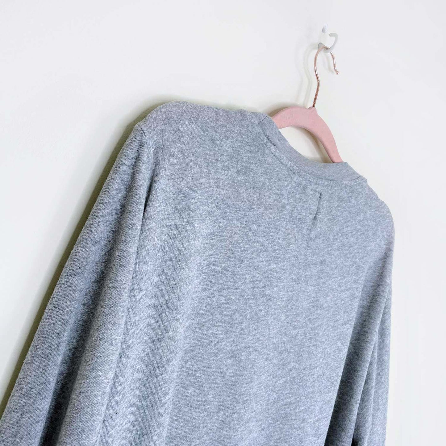 roots 2020 grey lightweight crew - size small