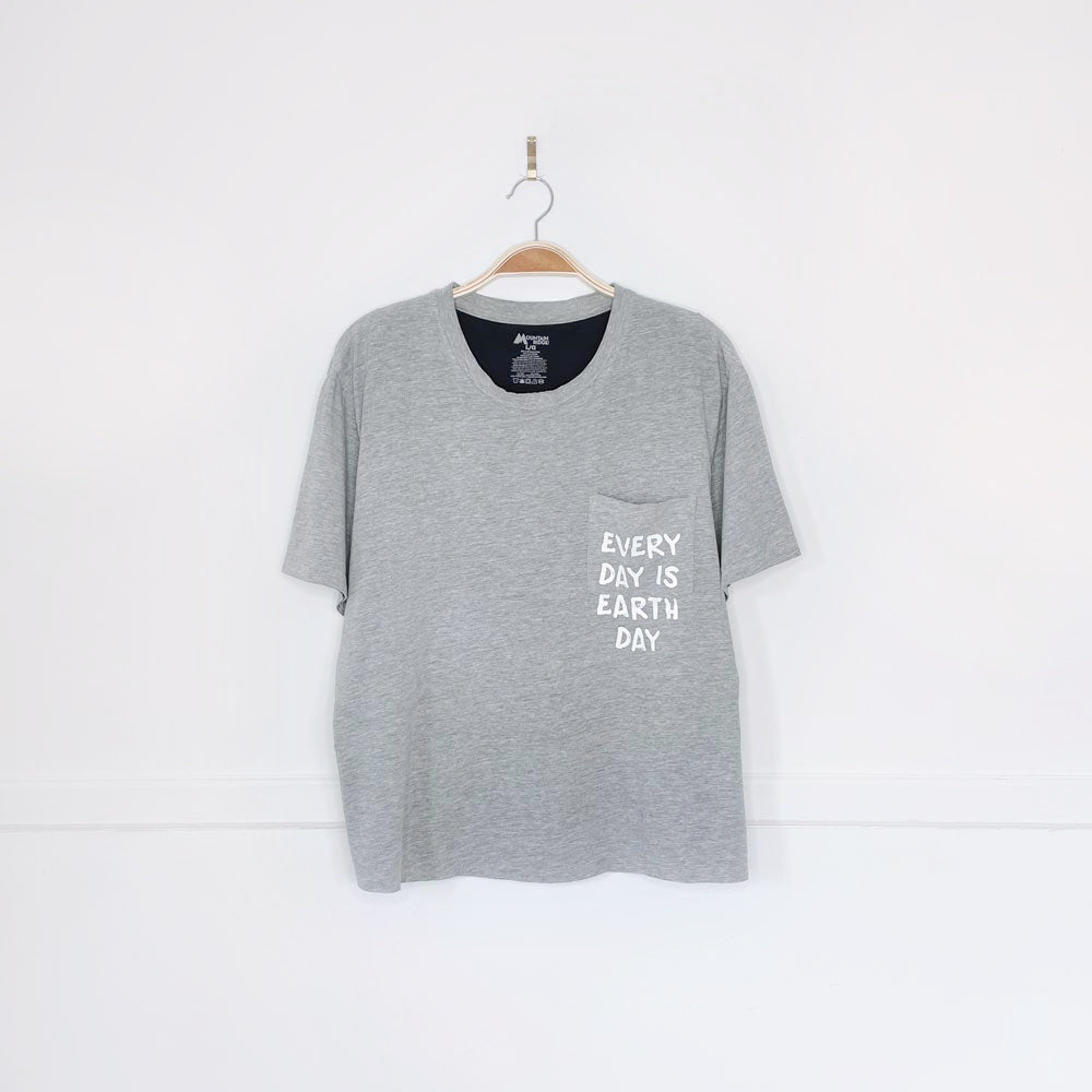 mountain ridge x earth activist crop pocket tee