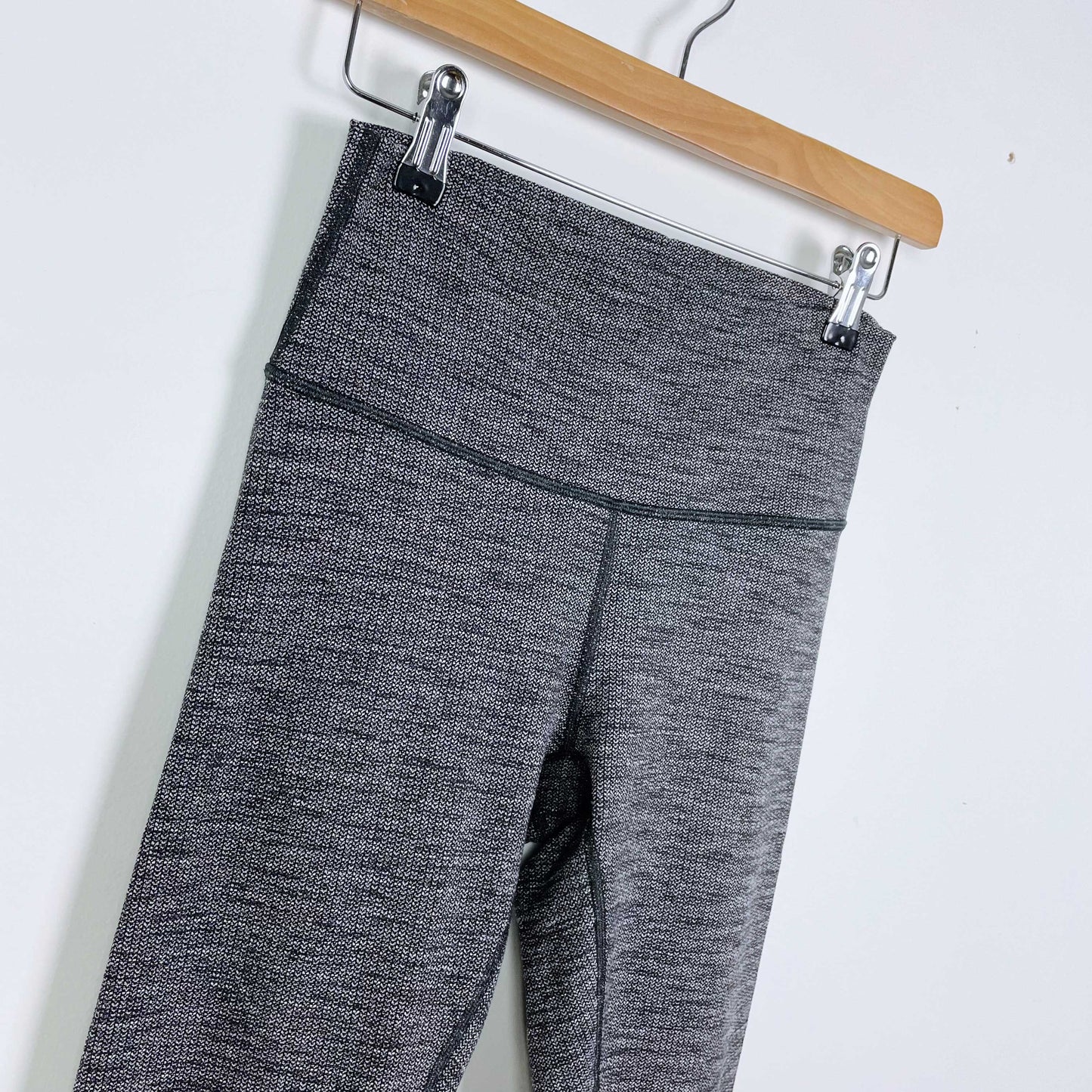 lululemon wunder under high rise heathered luon tight - size 6
