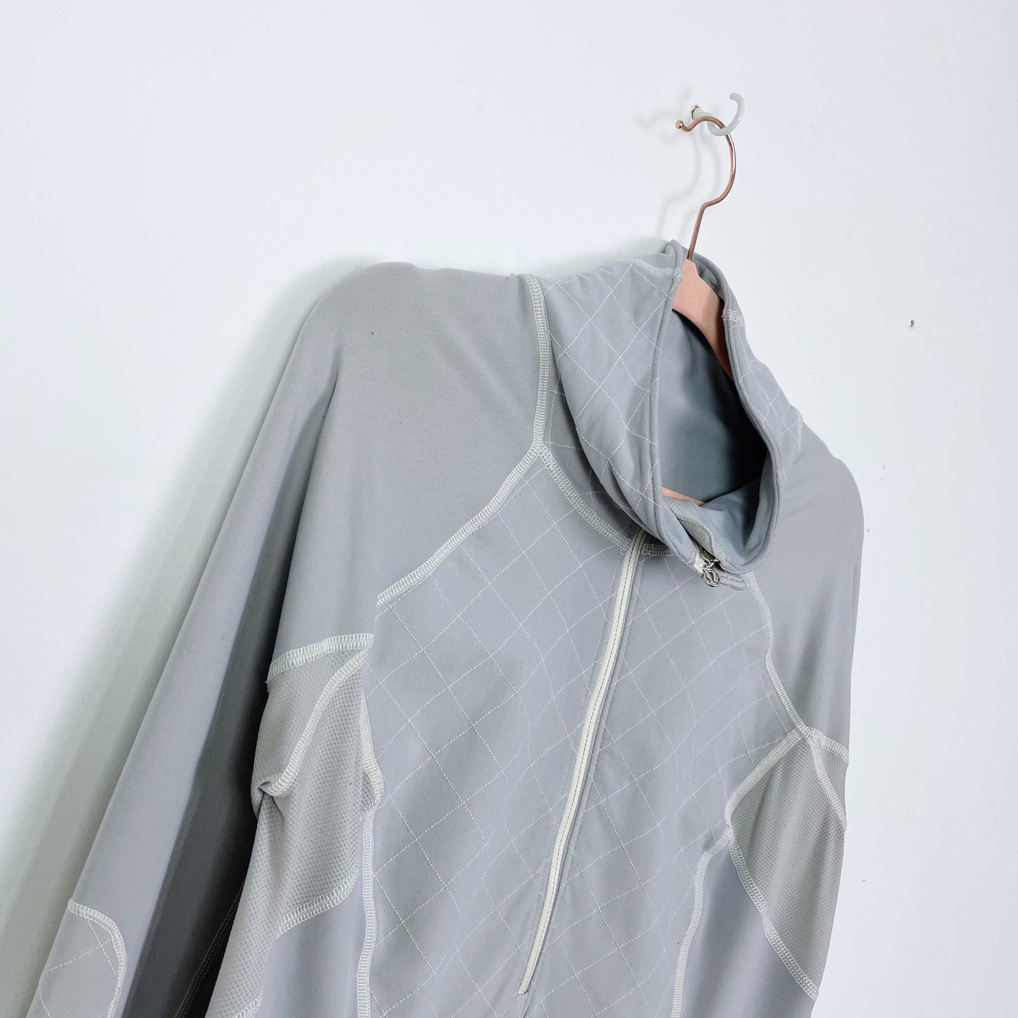 lululemon run toasty 1/2 zip quilted tech pullover - size 10