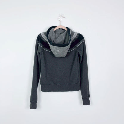 lululemon feel good remix hoodie grey - size 4