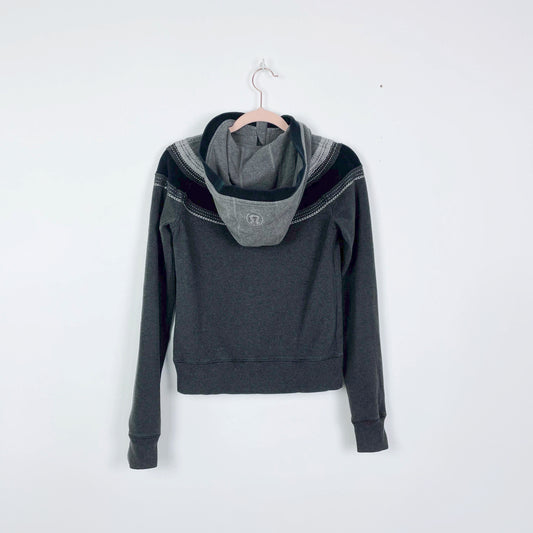 lululemon feel good remix hoodie grey - size 4
