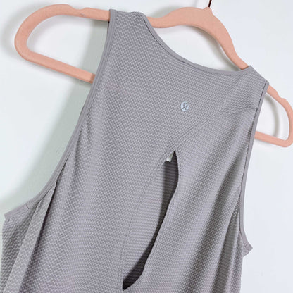 lululemon 2019 open up tank - size 6