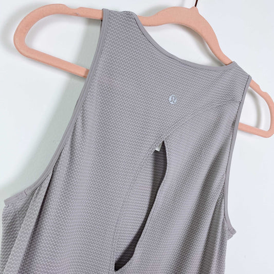 lululemon 2019 open up tank - size 6