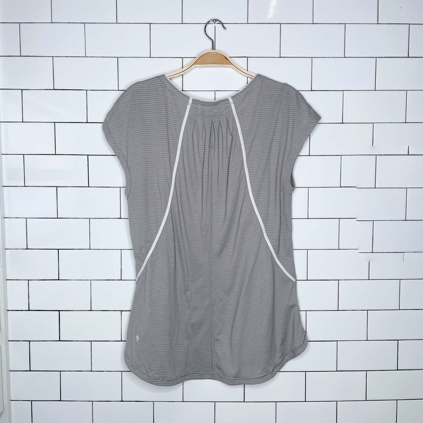 lululemon 2013 track tee - size large