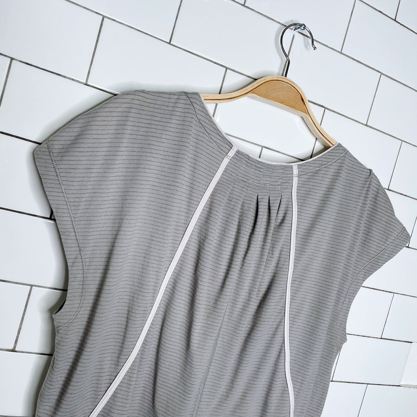 lululemon 2013 track tee - size large