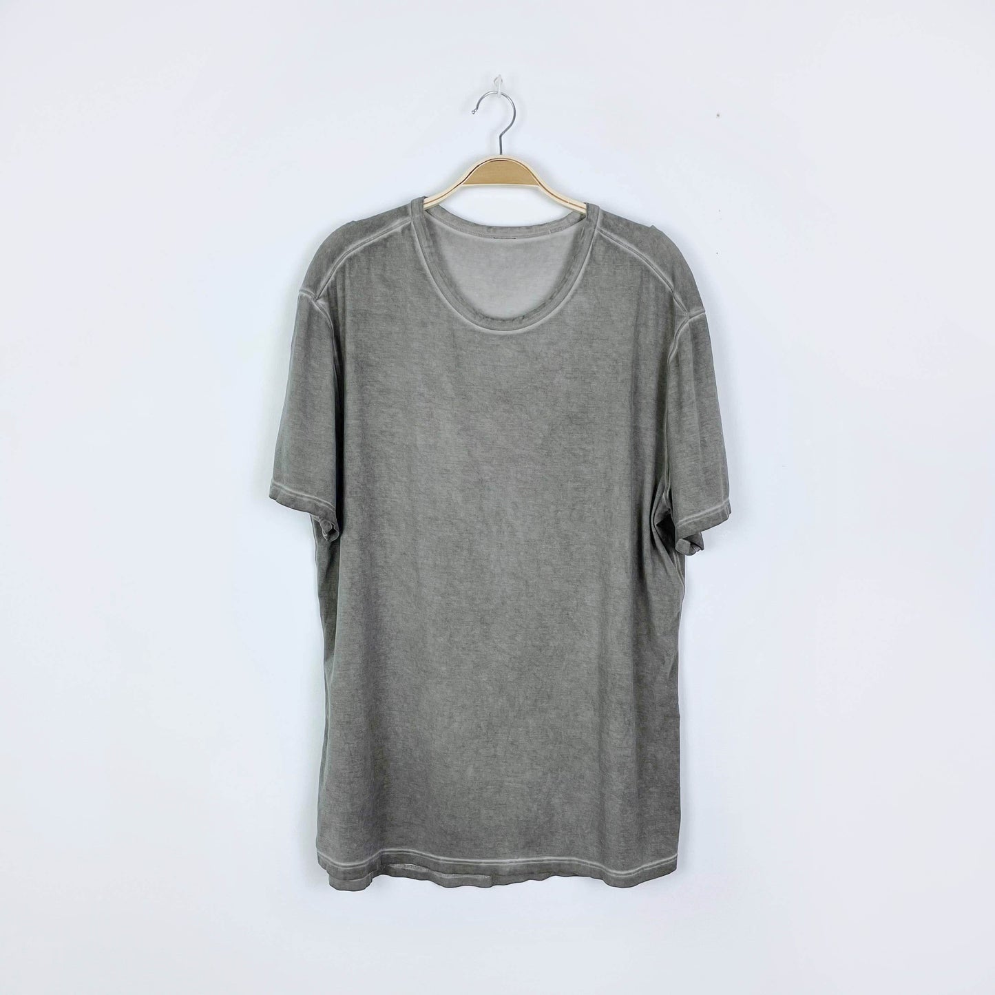 lululemon 2020 5 year basic tee vitasea sun wash - size large/xl