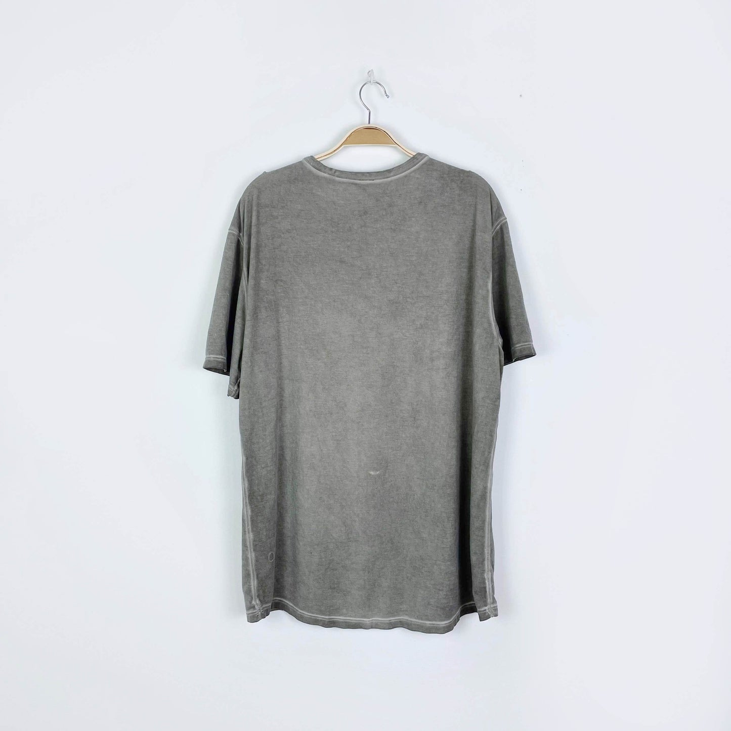 lululemon 2020 5 year basic tee vitasea sun wash - size large/xl