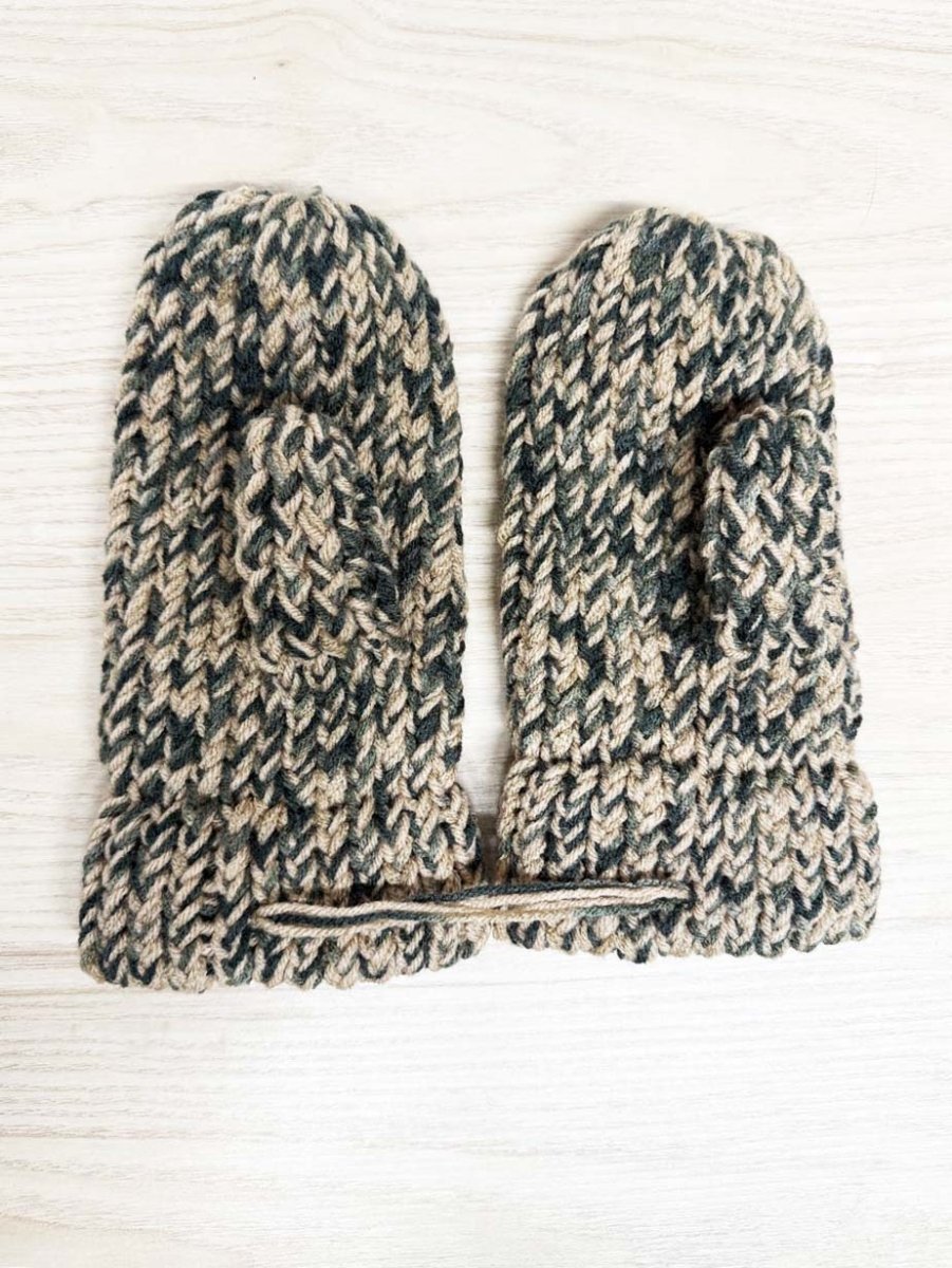 hand knit multi color yarn mittens - good market thrift store