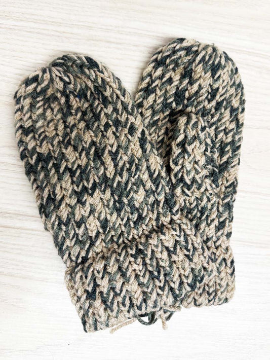 hand knit multi color yarn mittens - good market thrift store