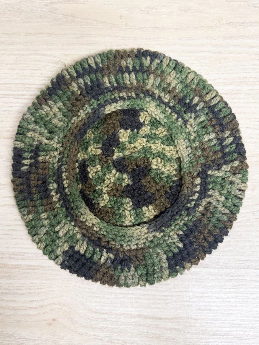 handmade chunky yarn camo knit beret - good market thrift store