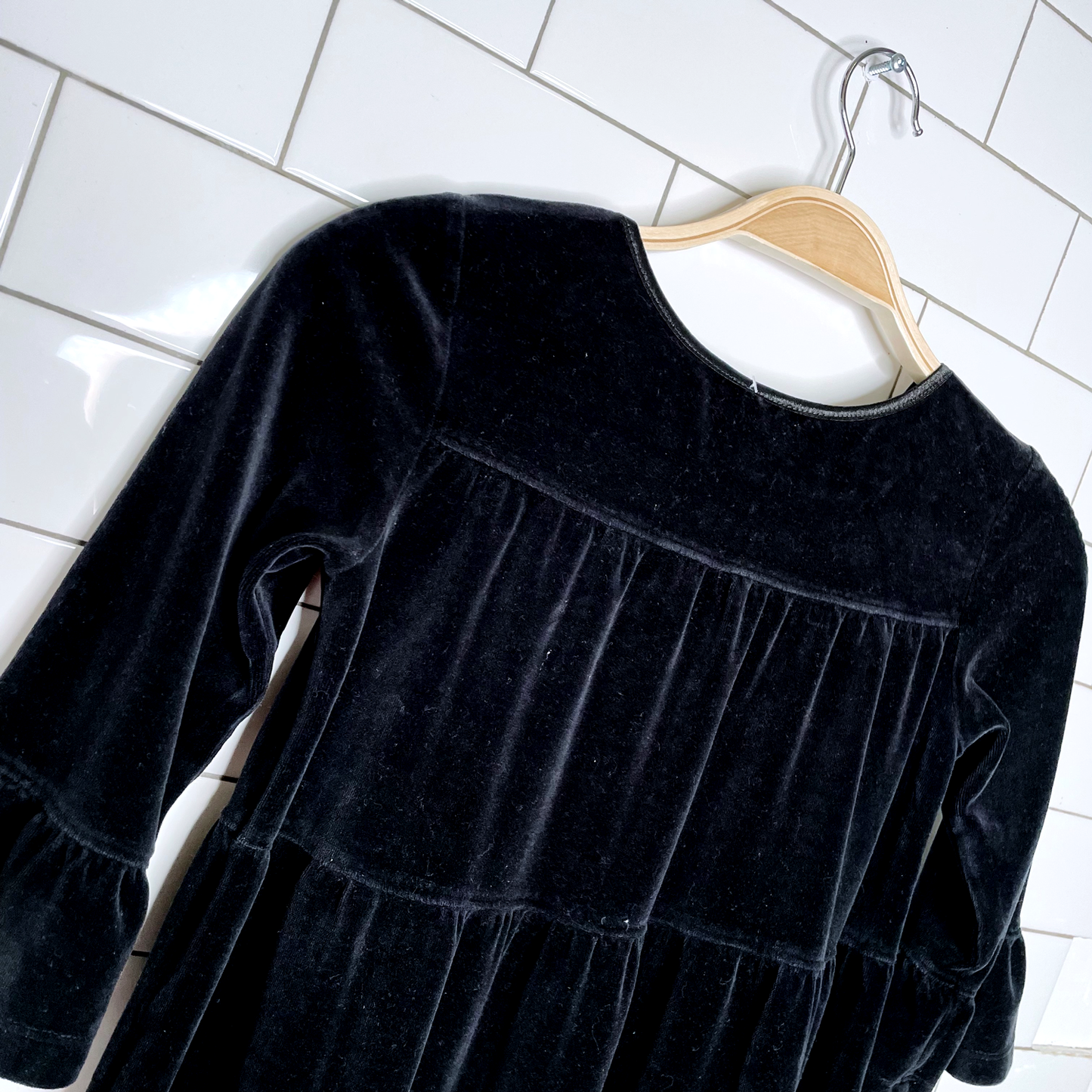hanna anderson velvet tiered long sleeve dress - size 8