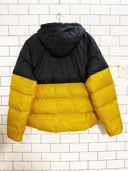 helly hansen 2024 "active puffy jacket" hooded short puffer coat - good market thrift store