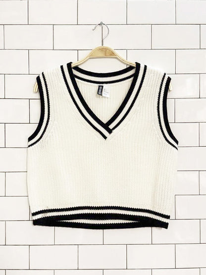 h&m cropped black stripe knit sweater vest - good market thrift store