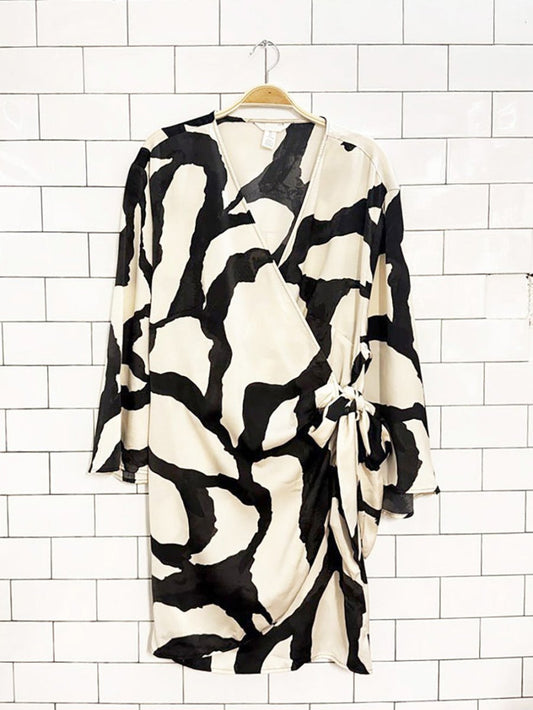 h&m satin kimono sleeve wrap dress - good market thrift store