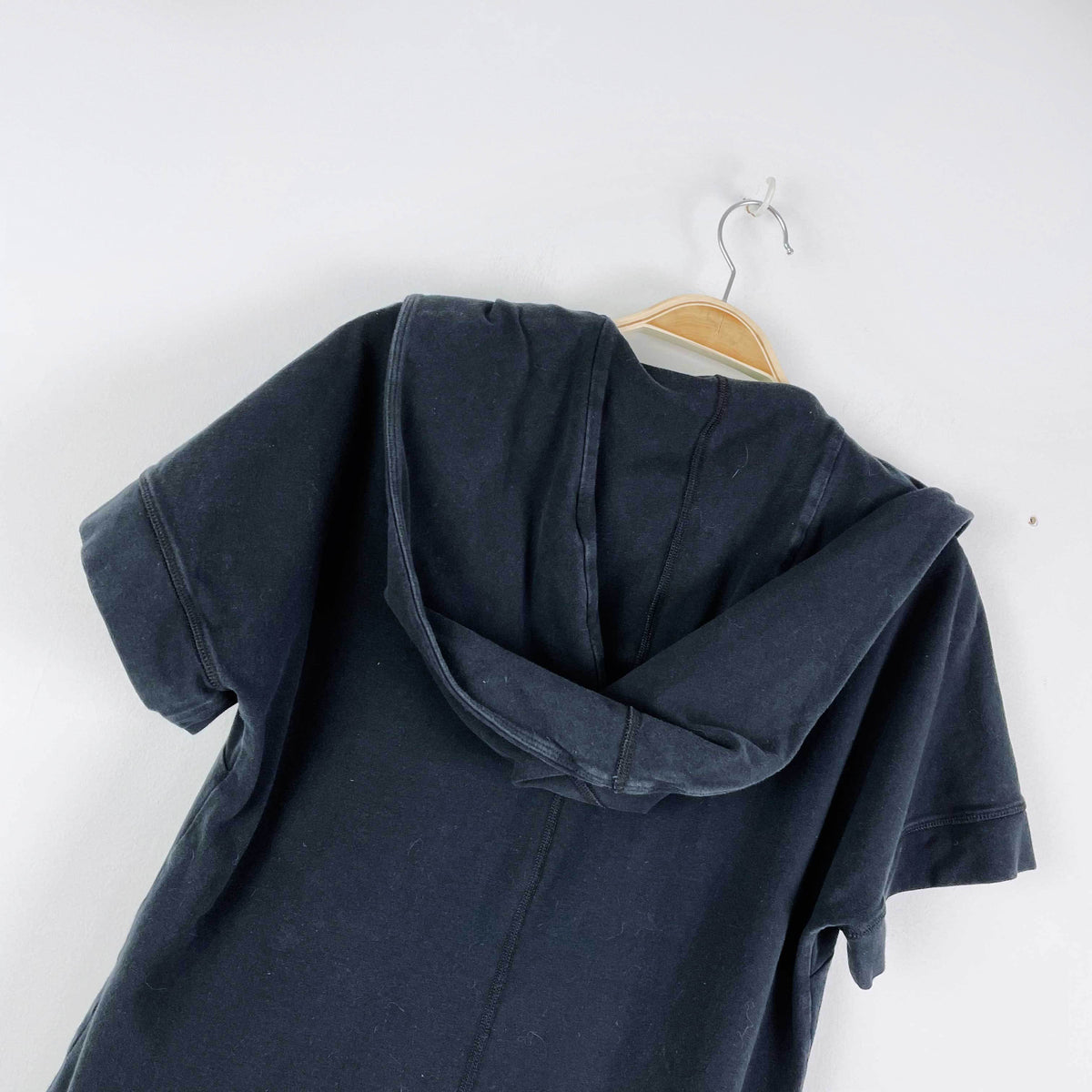 lululemon black short sleeve hoodie