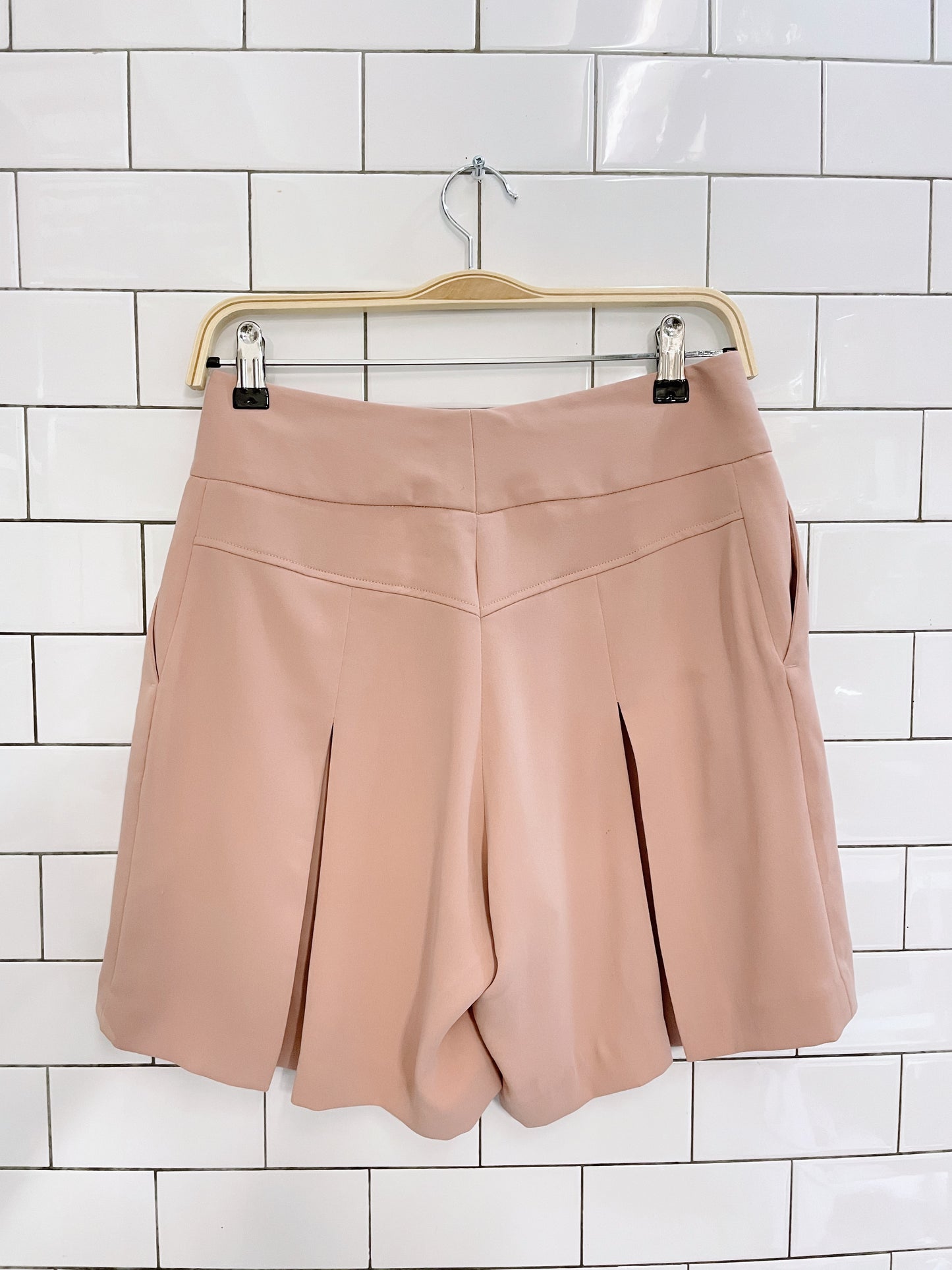 scripta pleated trouser short