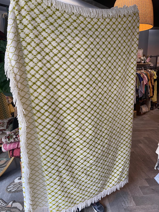 vintage 70s retro shag chenille tufted bedspread