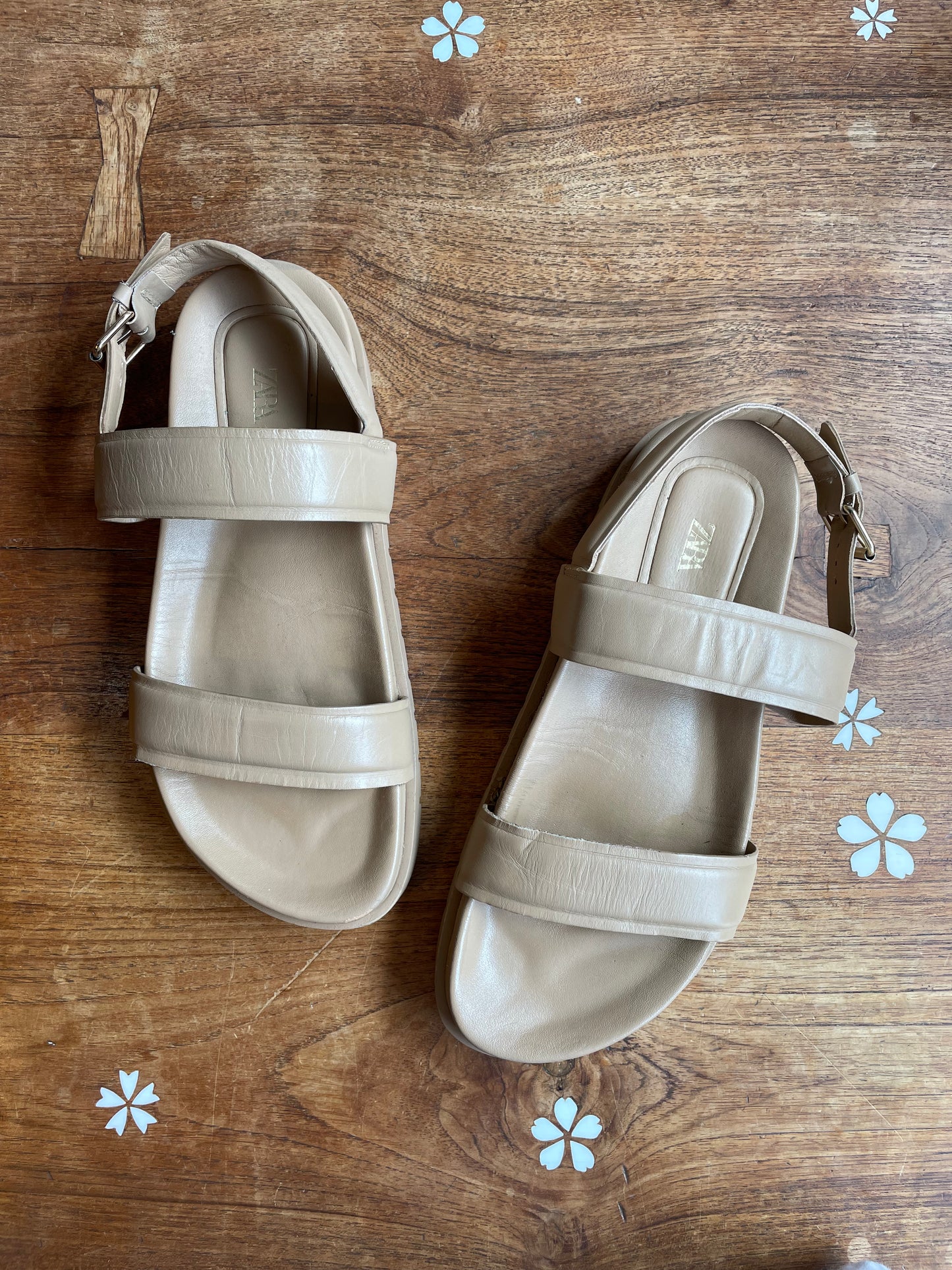 zara 2023 flat leather dad sandal