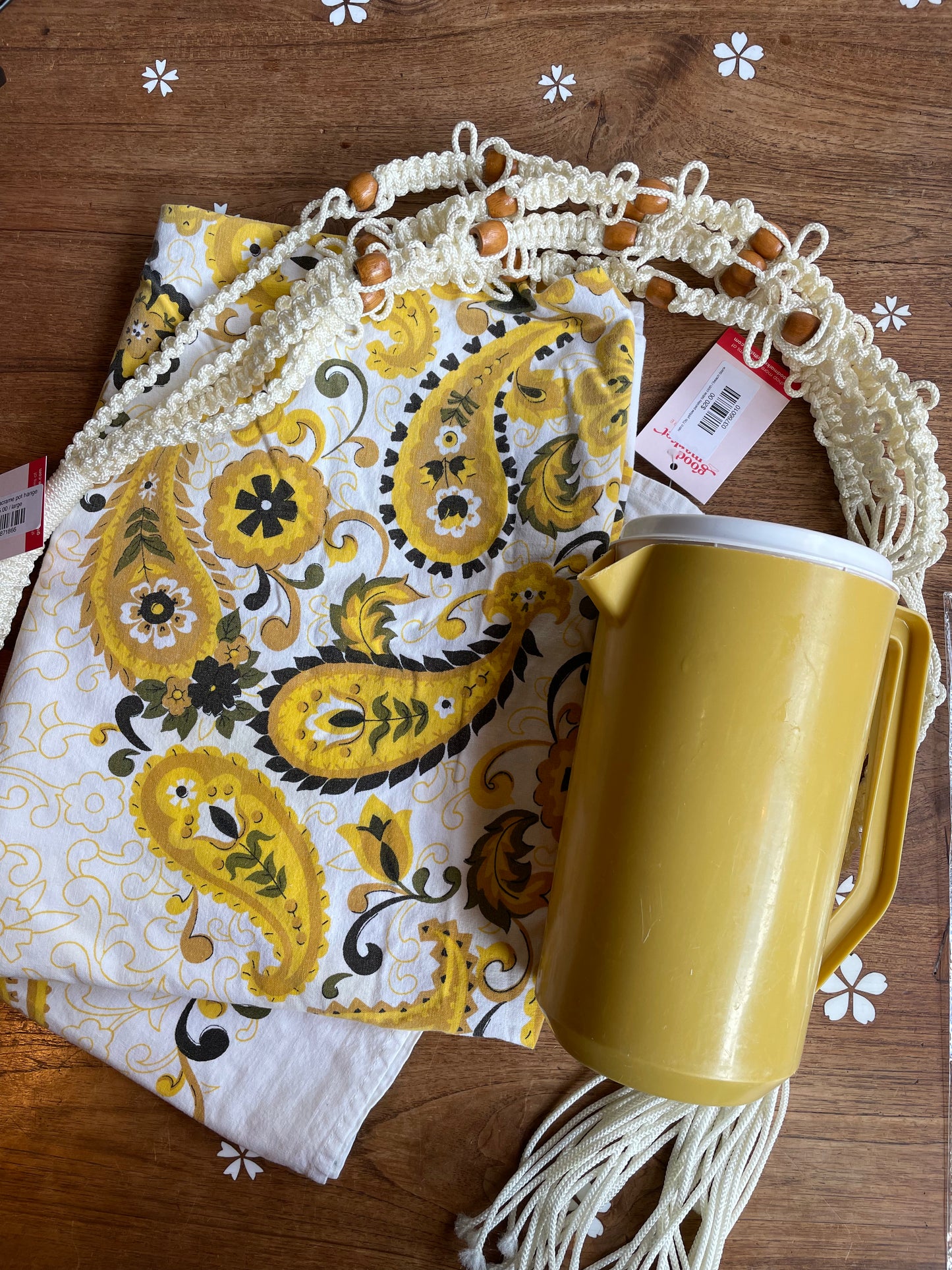 retro 70s yellow paisley table cloth / beach blanket