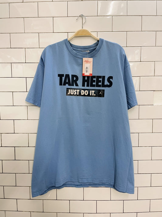 vintage 00s nike NC tarheels tee