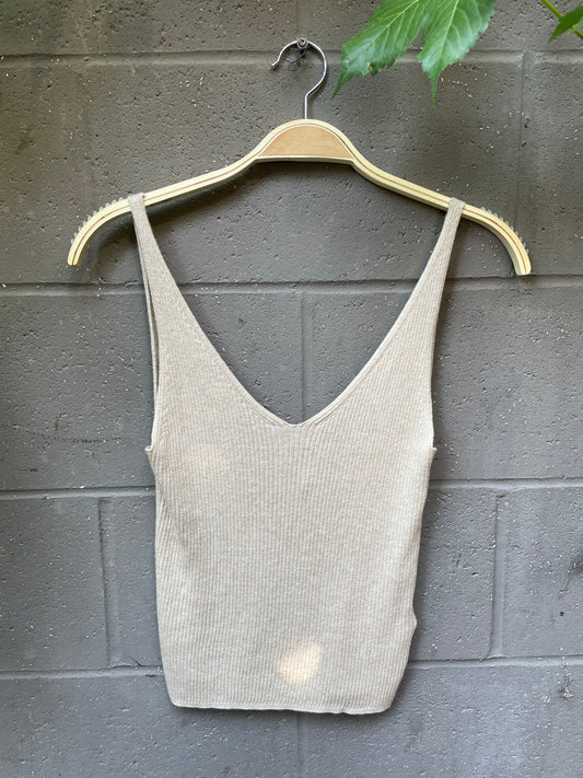 gap v-neck ribbed knit tank