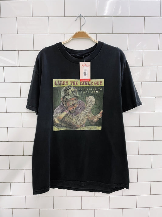vintage cinder block larry the cable guy graphic tee