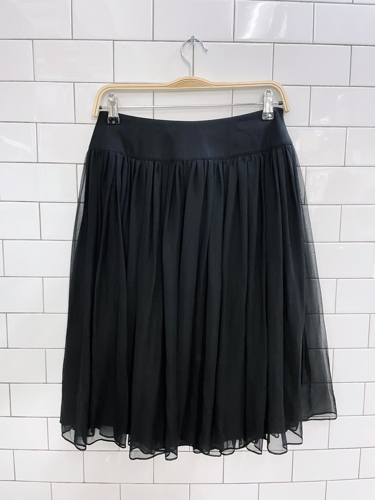 st. john 100% silk chiffon pleated short skirt