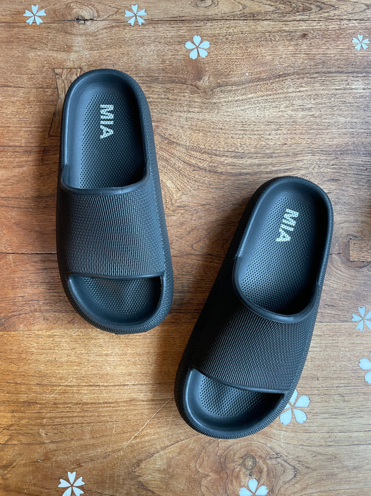 MIA lexa cloud black slide