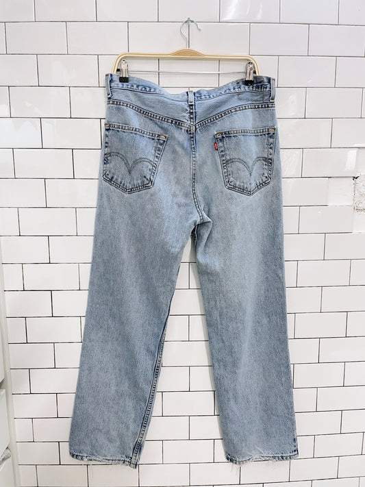 vintage 00s levi's 550 relaxed fit jeans