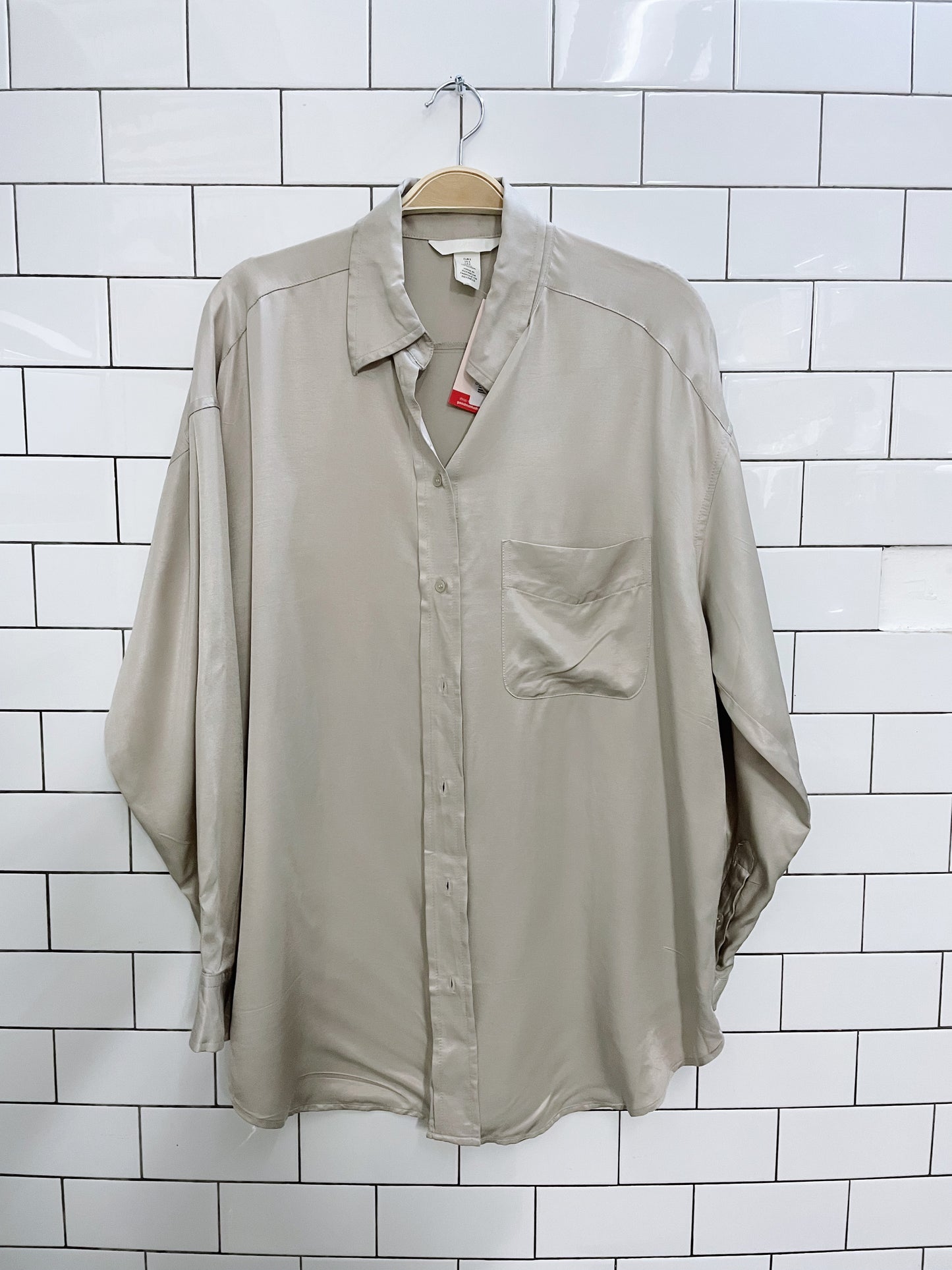 h&m oversized satin one pocket collared shirt