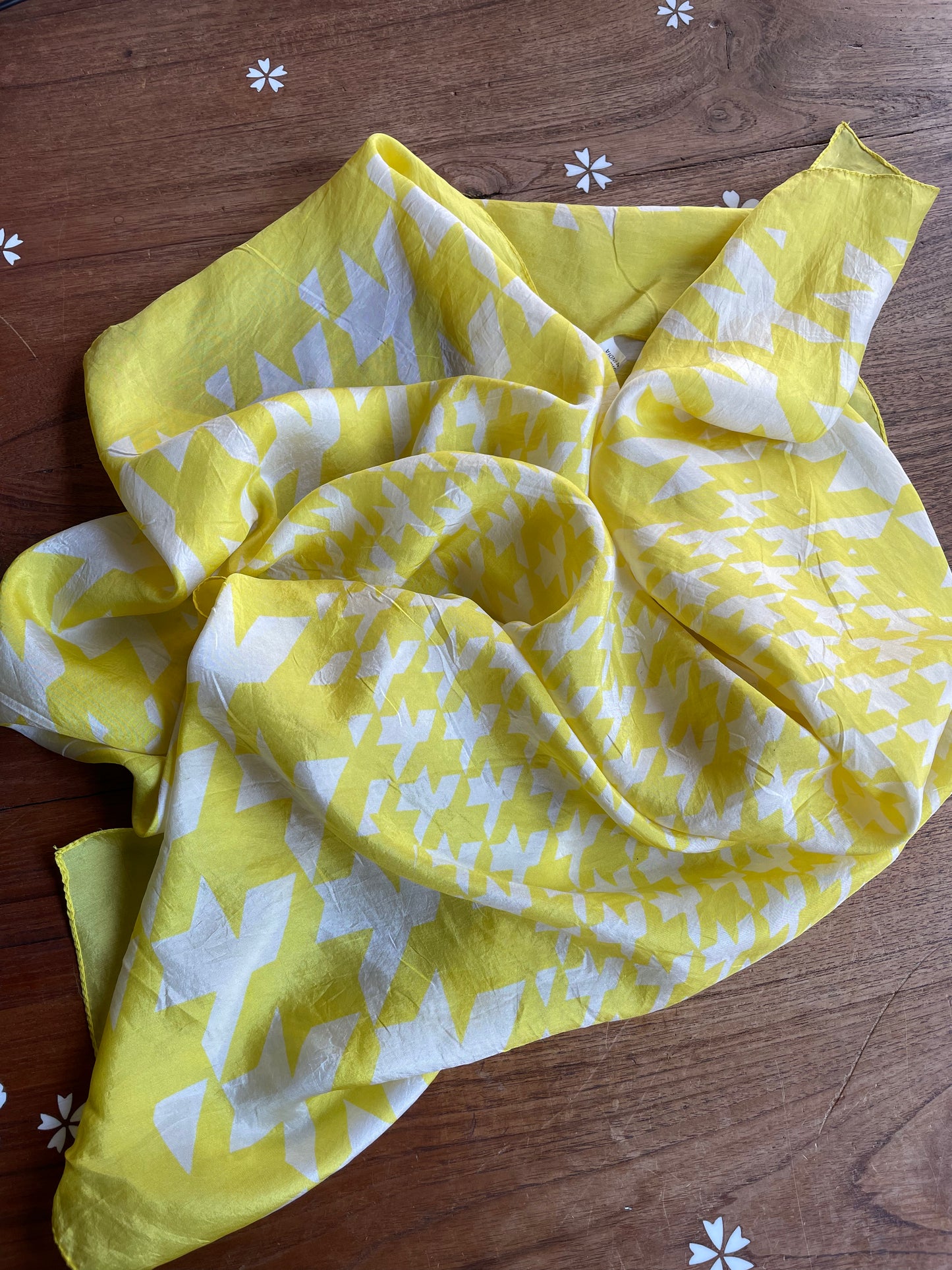one teaspoon yellow houndstooth silk scarf