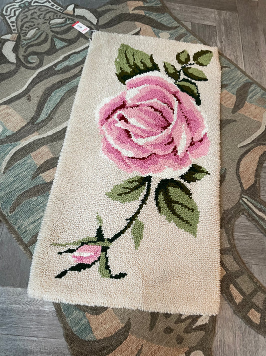 vintage rose handmade deep pile rug hook runner
