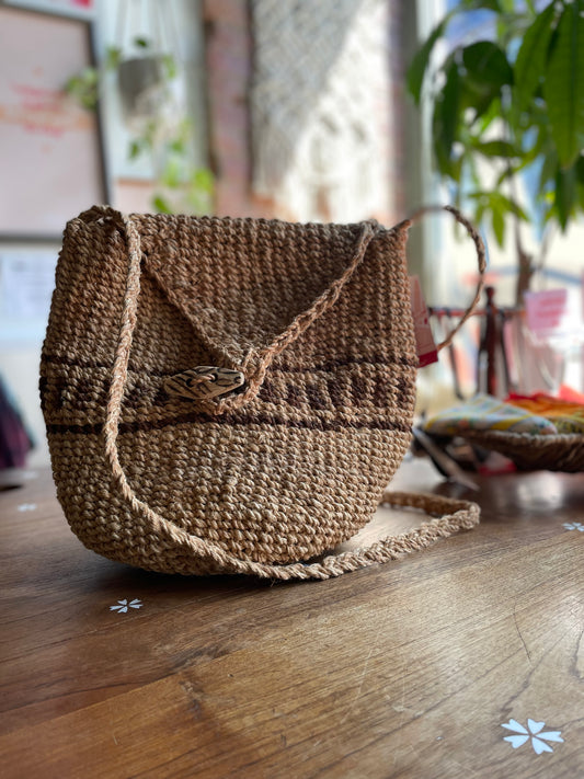 vintage jute woven beach bag crossbody
