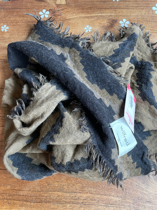 wilfred the diamond mosaic triangle wool scarf