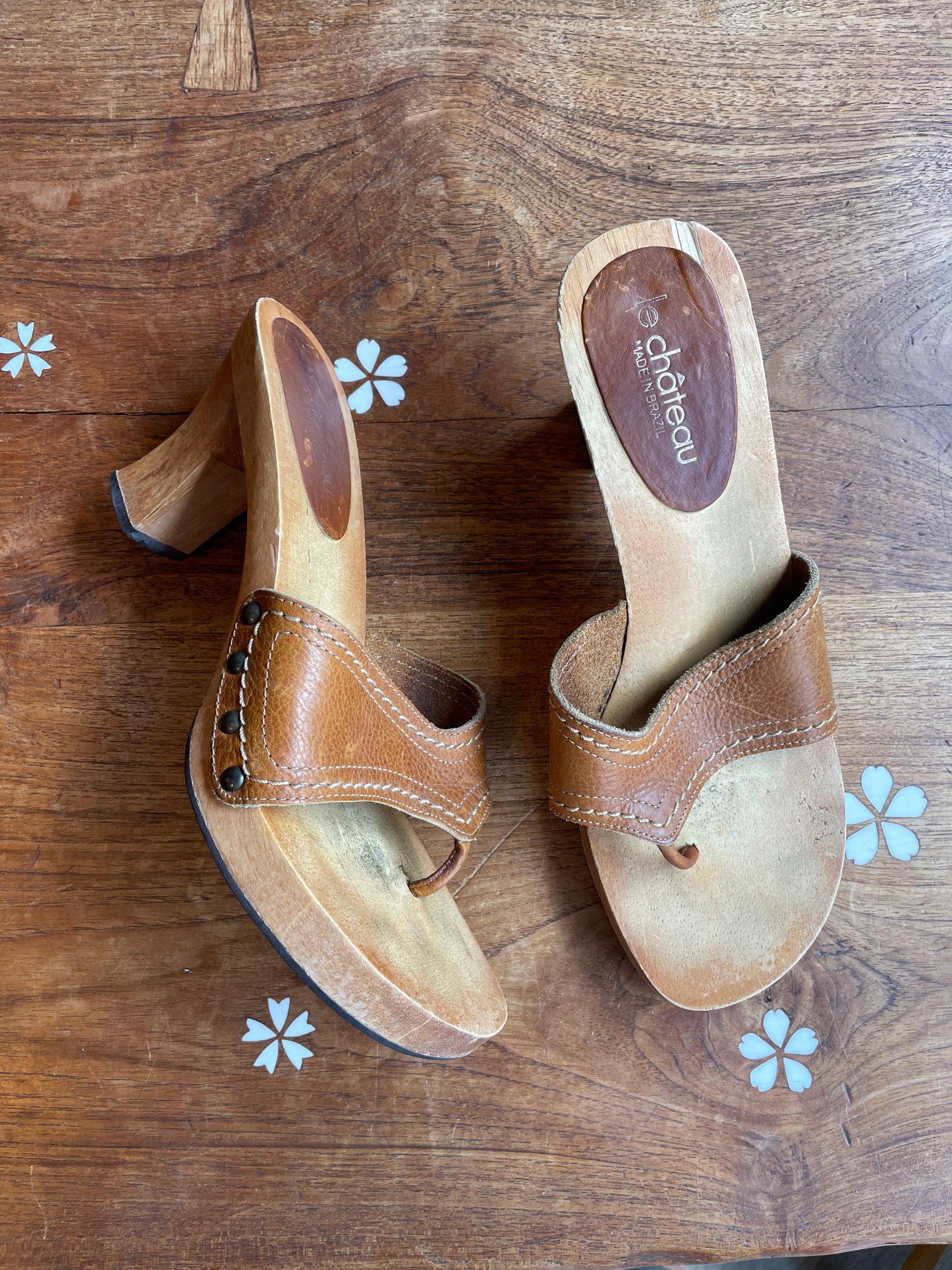 y2k le chateau leather thong wood heels