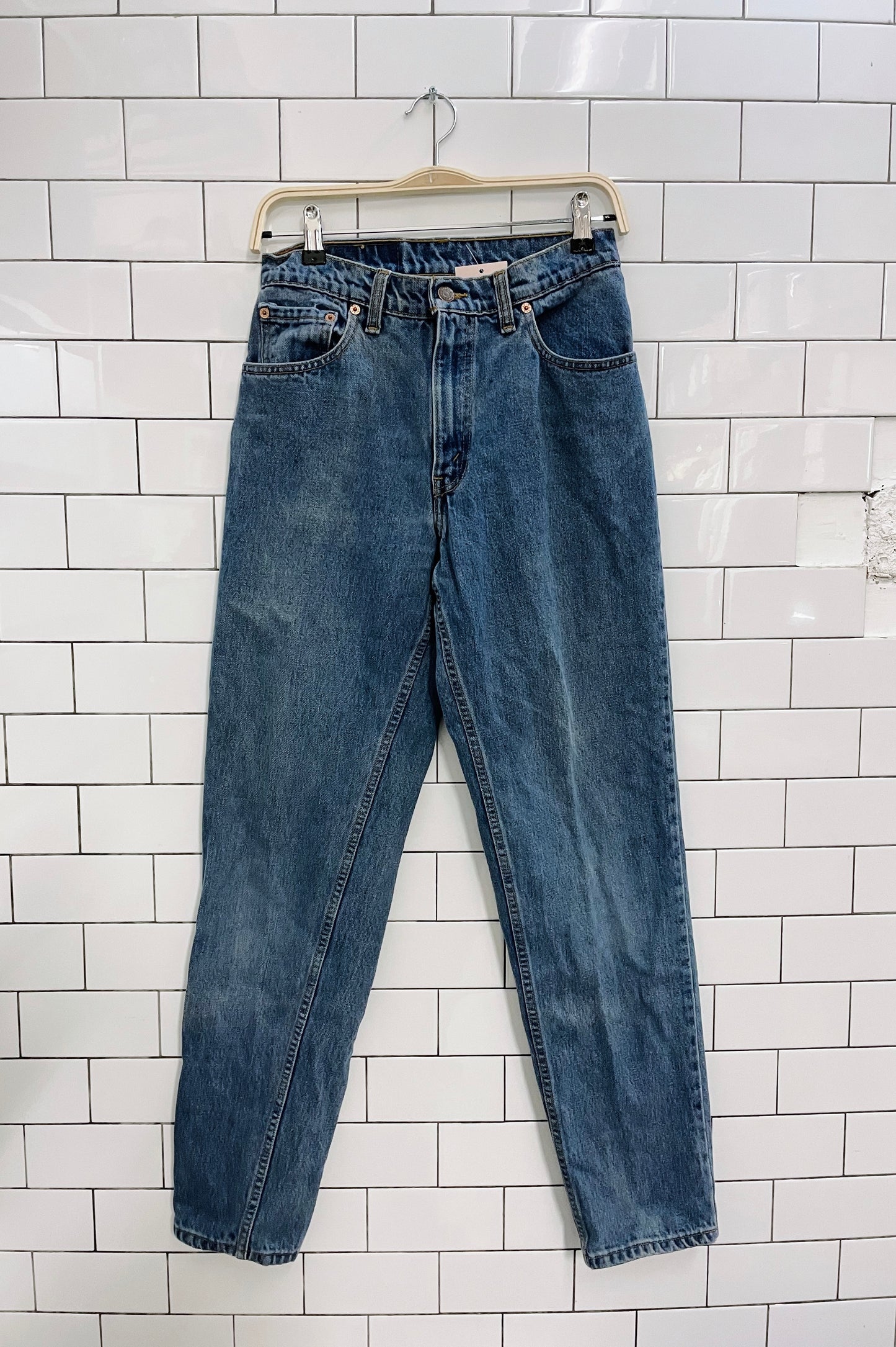vintage levi's 550 loose relaxed fit jeans