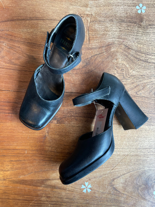 vintage 00's transit leather mary jane heels